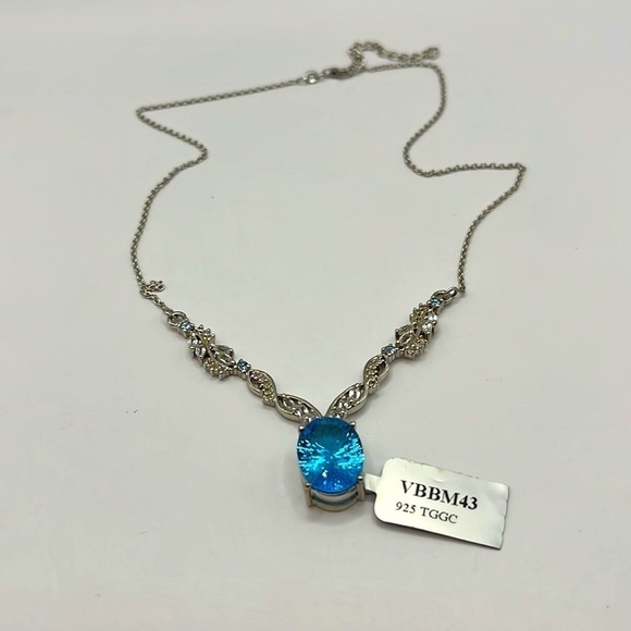 Swiss Blue Solitaire White Topaz Necklace Sterling Silver 925  NWT - Picture 6 of 8